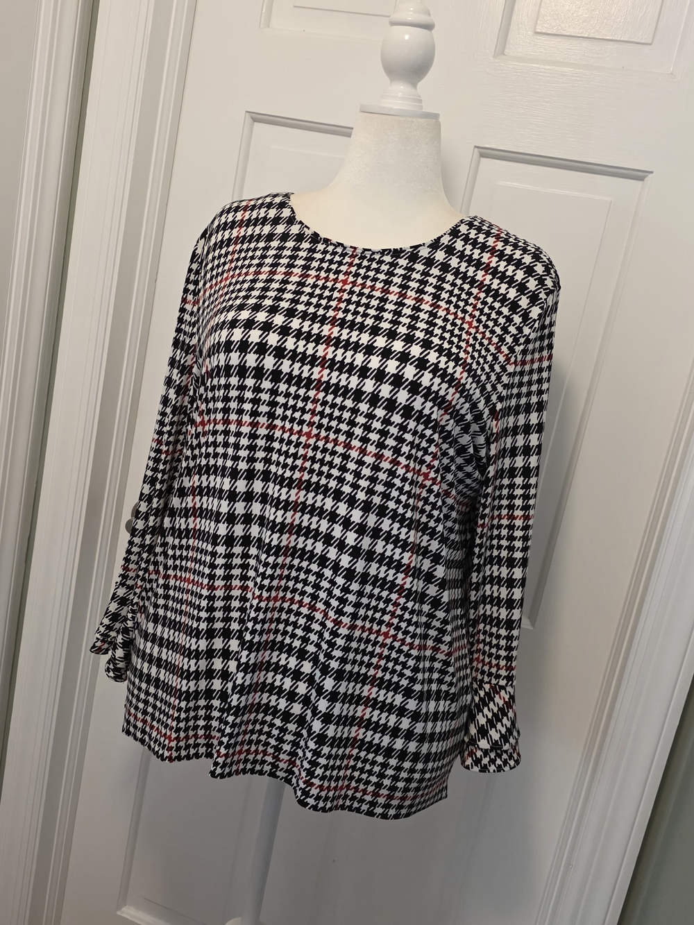 Karl Lagerfeld Paris Black White & Red Houndstooth Print Knit Top XL